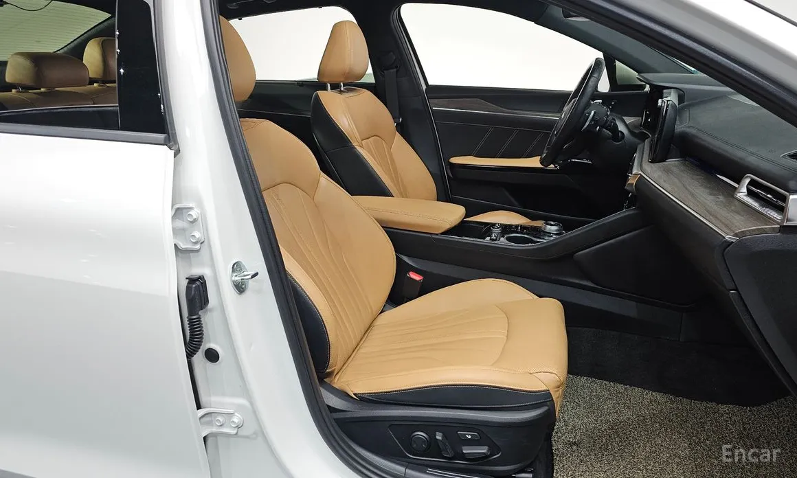 Фото 10 - Kia K5