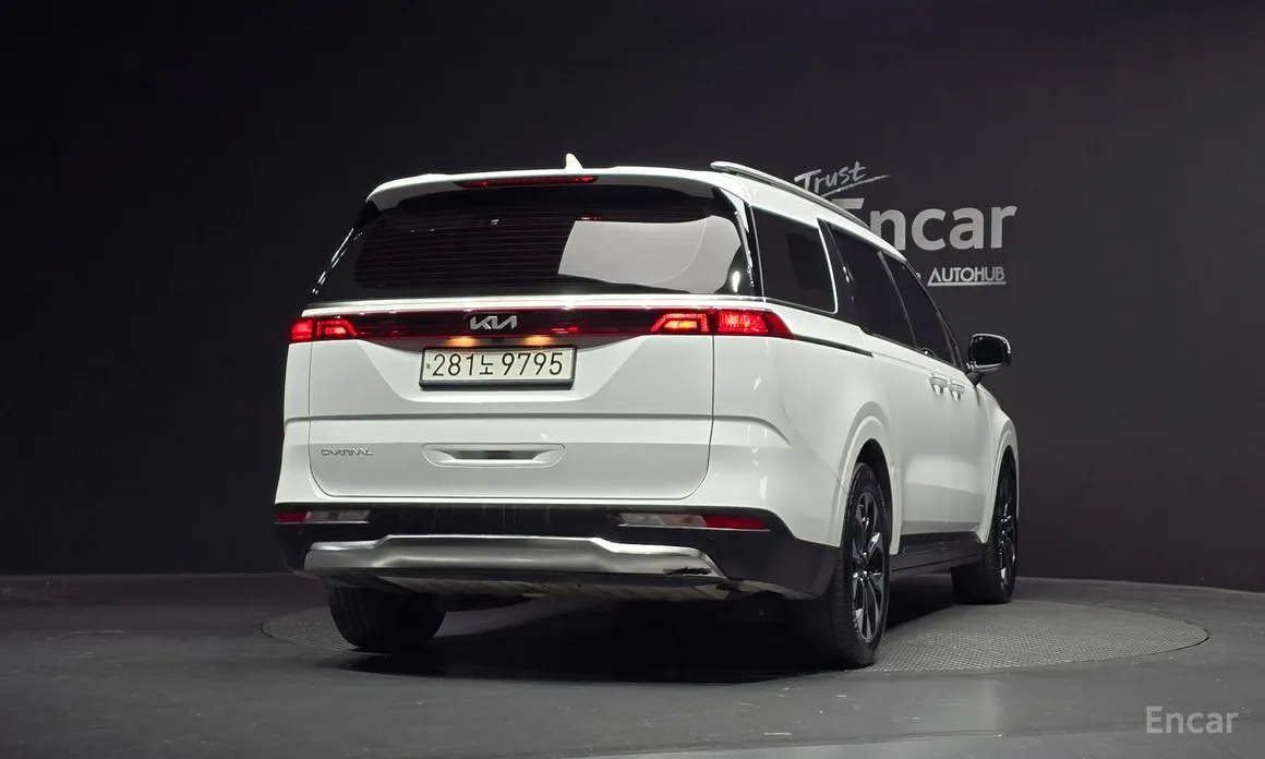 Фото 4 - Kia Carnival