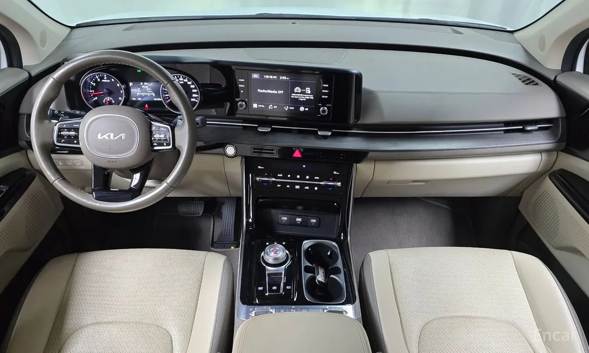 Фото 7 - Kia Carnival