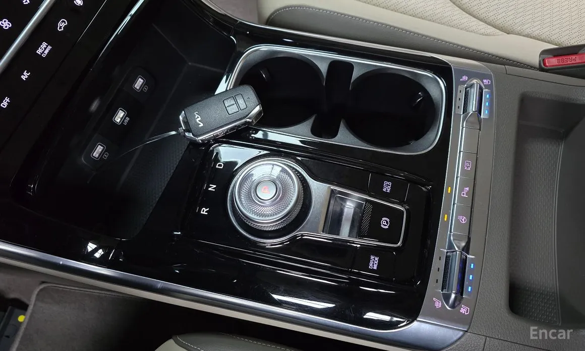 Фото 9 - Kia Carnival