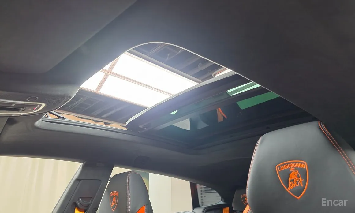 Фото 18 - Lamborghini Urus