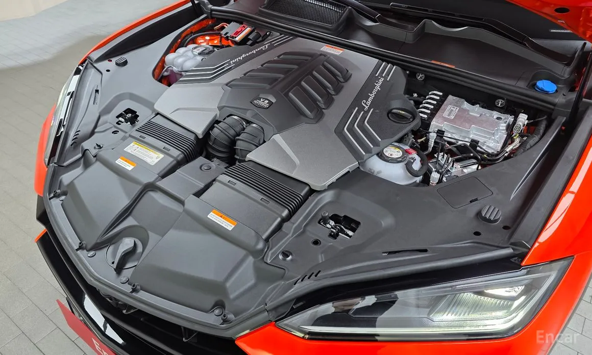 Фото 6 - Lamborghini Urus