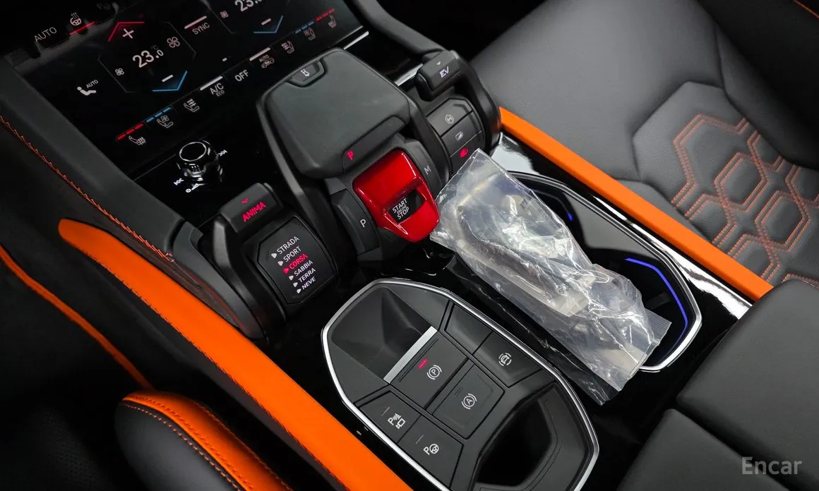 Фото 9 - Lamborghini Urus