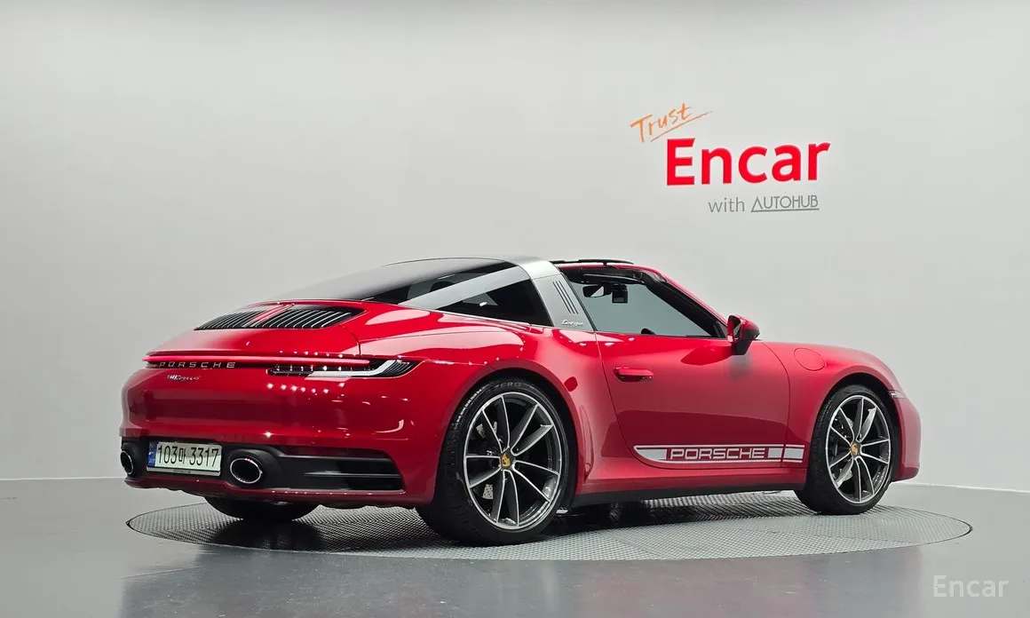 Фото 2 - Porsche 911