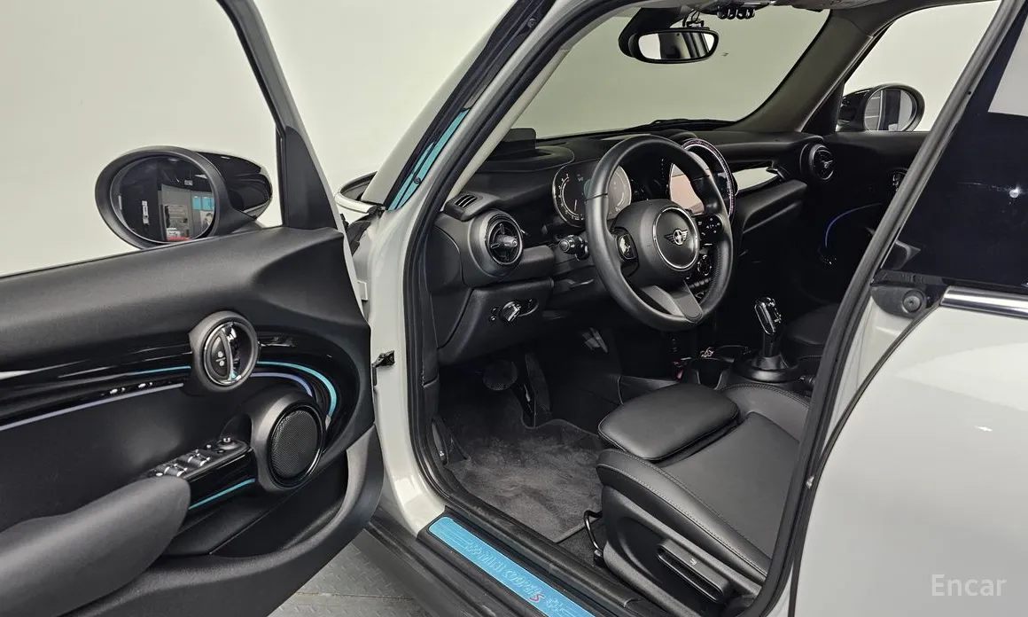 Фото 10 - Mini Cooper