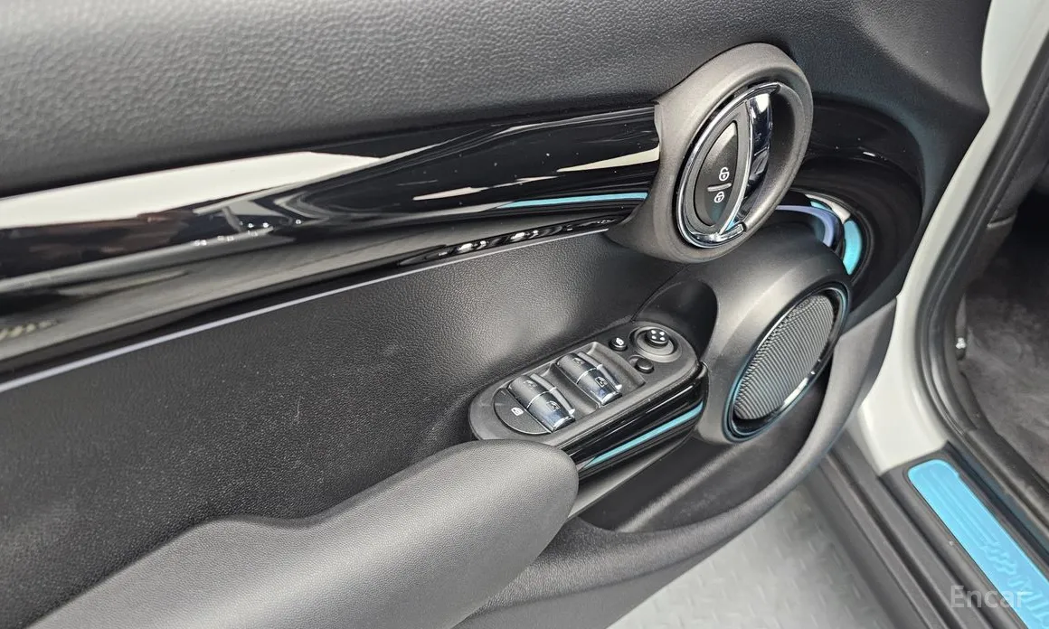 Фото 19 - Mini Cooper