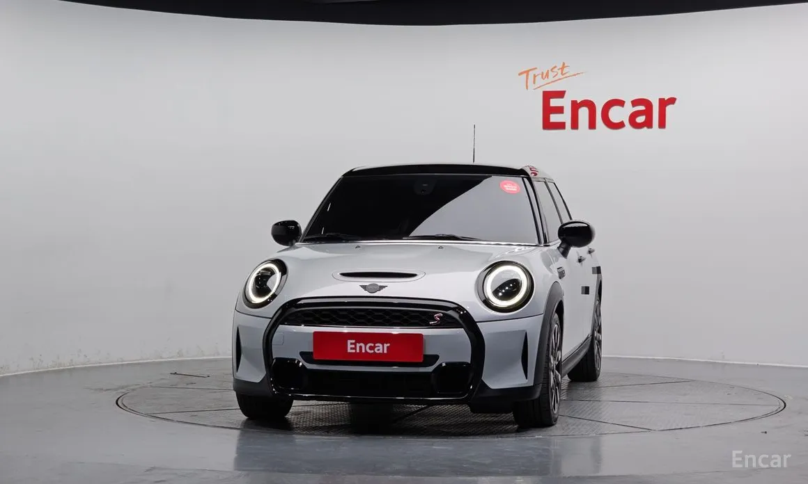 Фото 3 - Mini Cooper