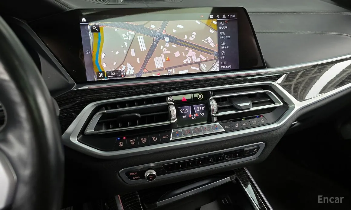 Фото 14 - BMW X7