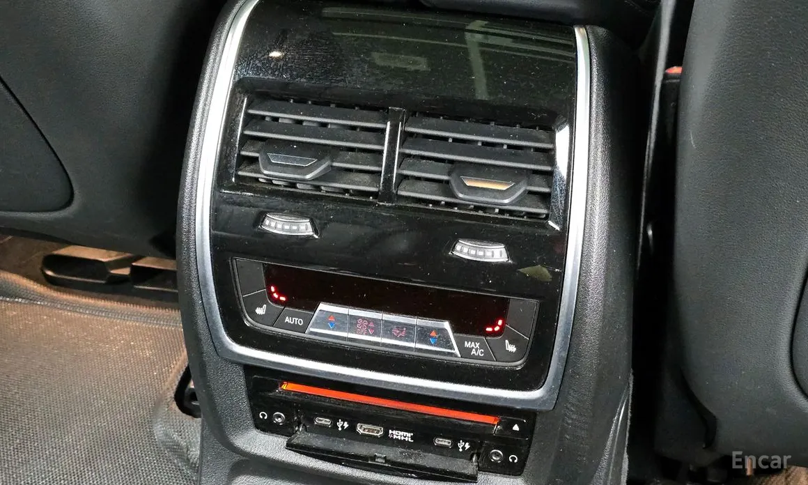 Фото 19 - BMW X7