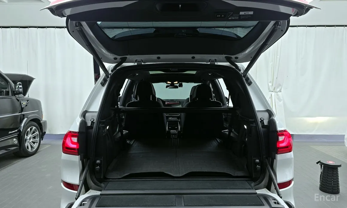 Фото 20 - BMW X7