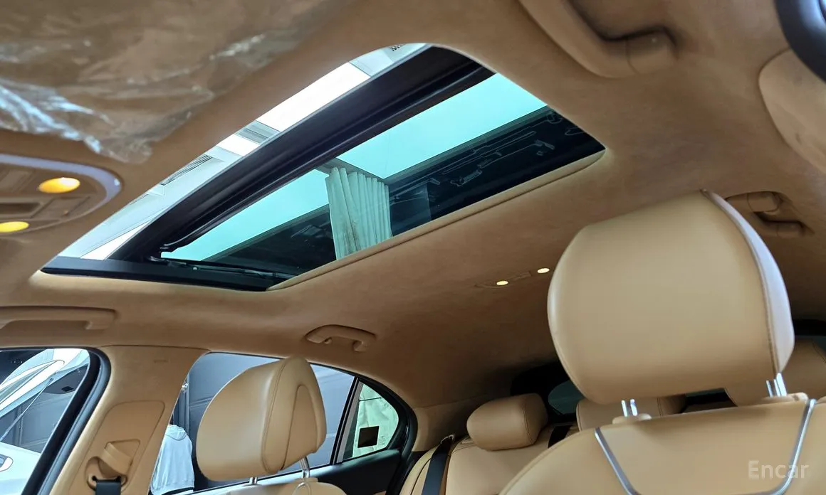 Фото 18 - Genesis G70