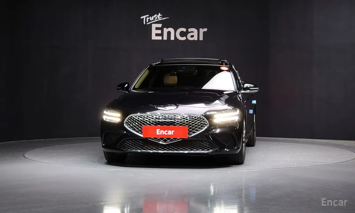 Фото 3 - Genesis G70