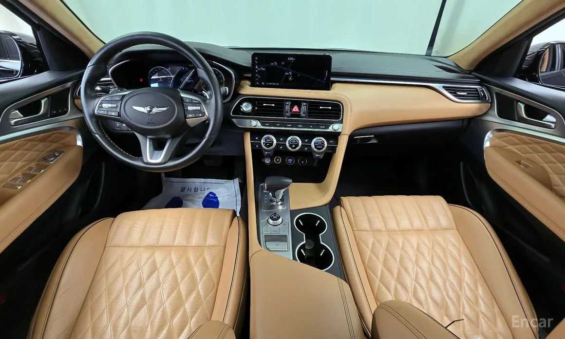 Фото 7 - Genesis G70