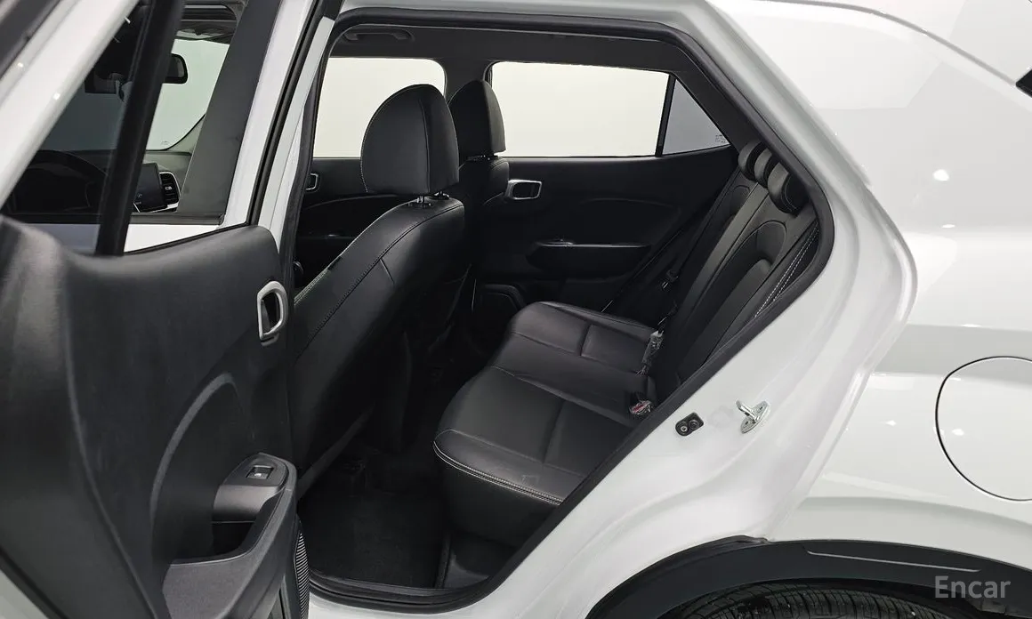 Фото 11 - Hyundai Venue