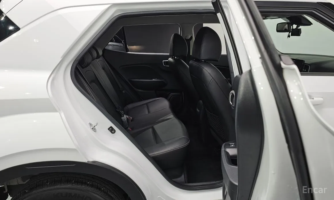 Фото 13 - Hyundai Venue