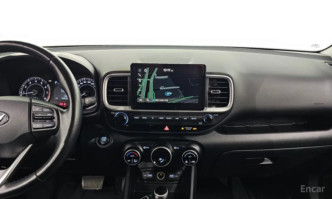 Фото 18 - Hyundai Venue