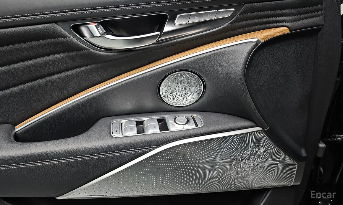 Фото 17 - Kia K9