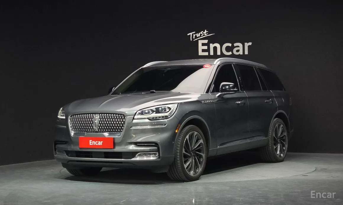 Фото 1 - Lincoln Aviator