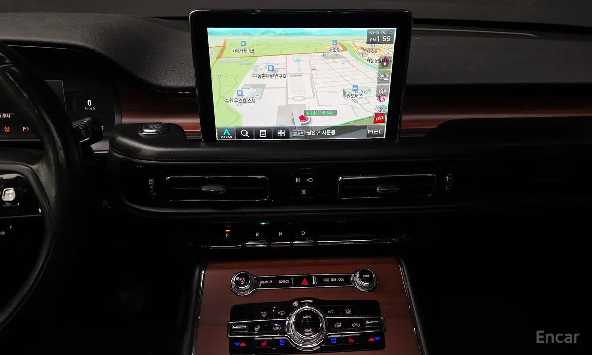 Фото 14 - Lincoln Aviator