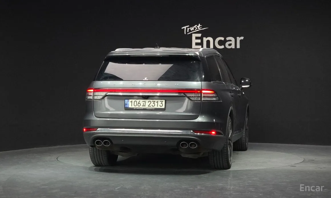 Фото 4 - Lincoln Aviator