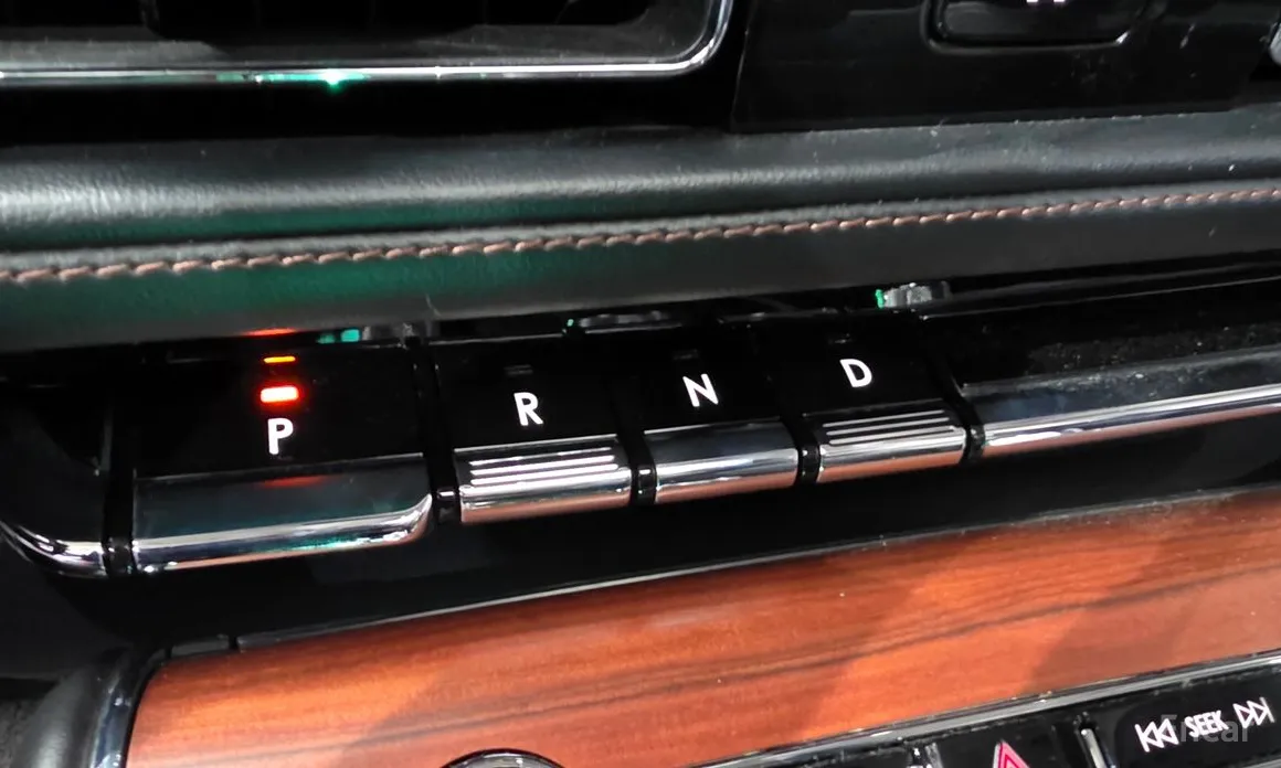 Фото 9 - Lincoln Aviator