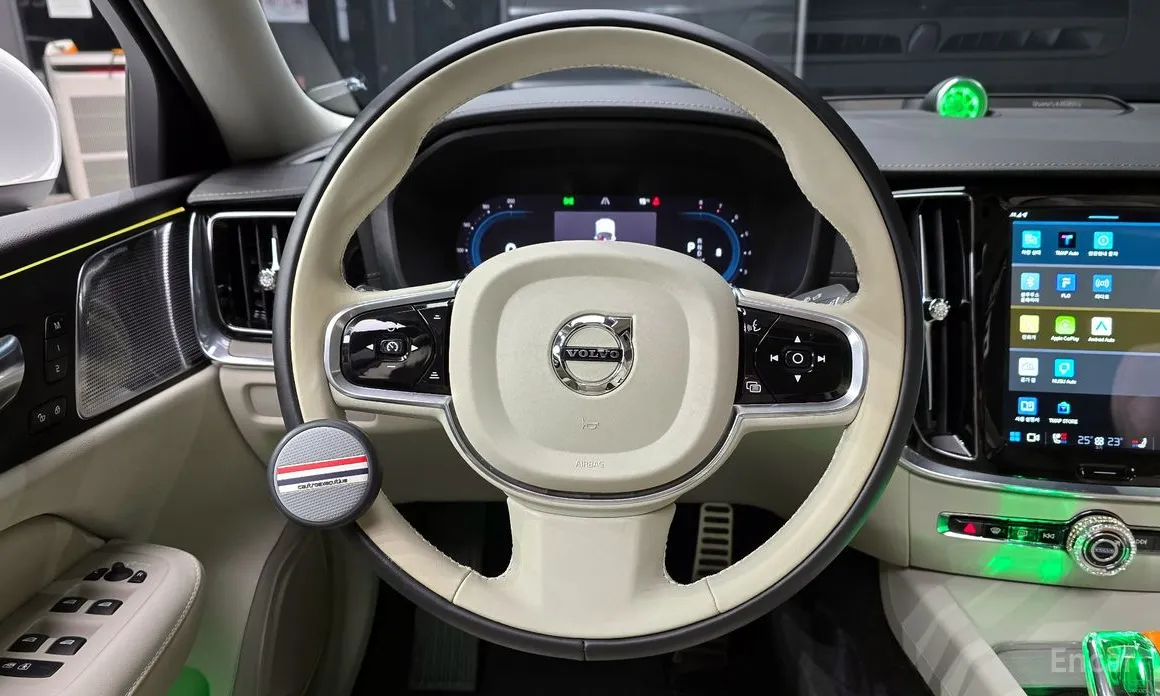 Фото 13 - Volvo S60