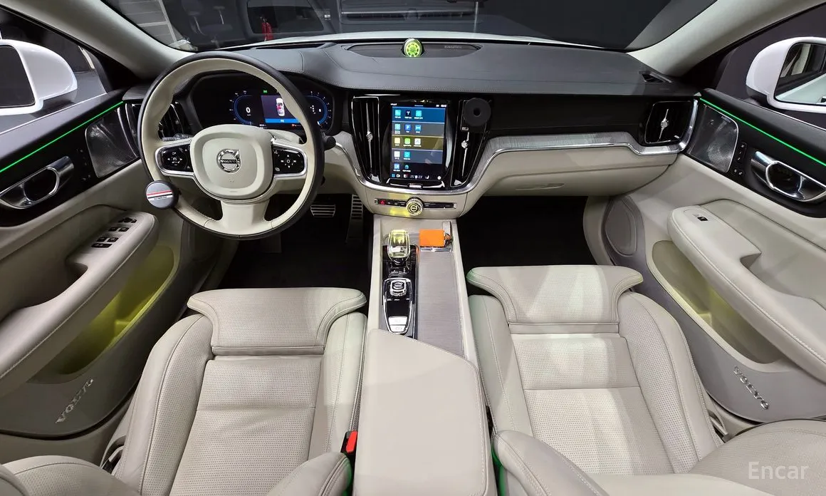 Фото 7 - Volvo S60