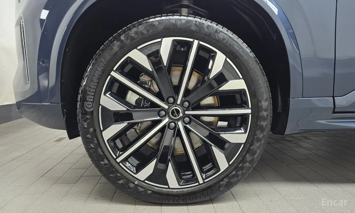 Фото 5 - Volvo XC90