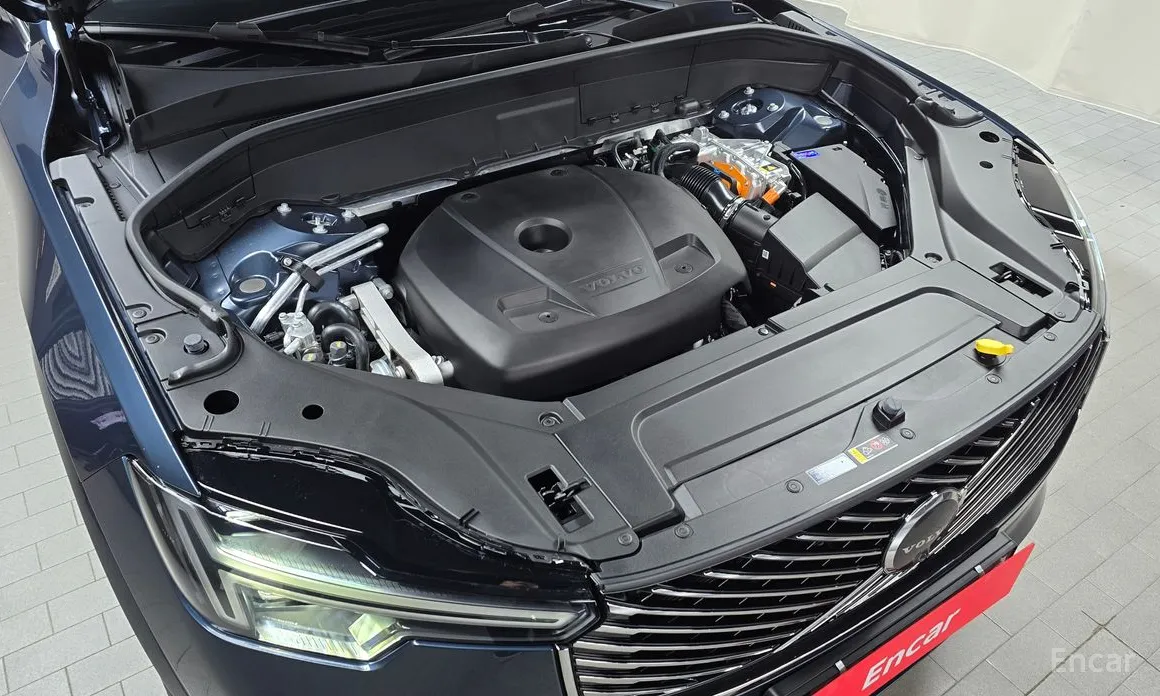 Фото 6 - Volvo XC90