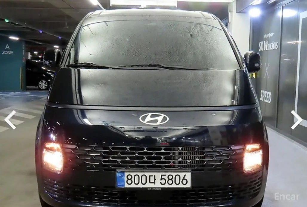 Фото 2 - Hyundai Staria