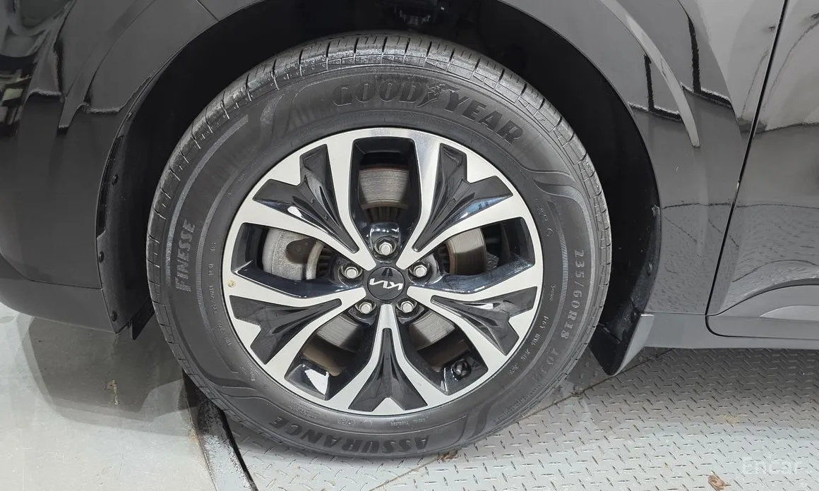 Фото 5 - Kia Carnival