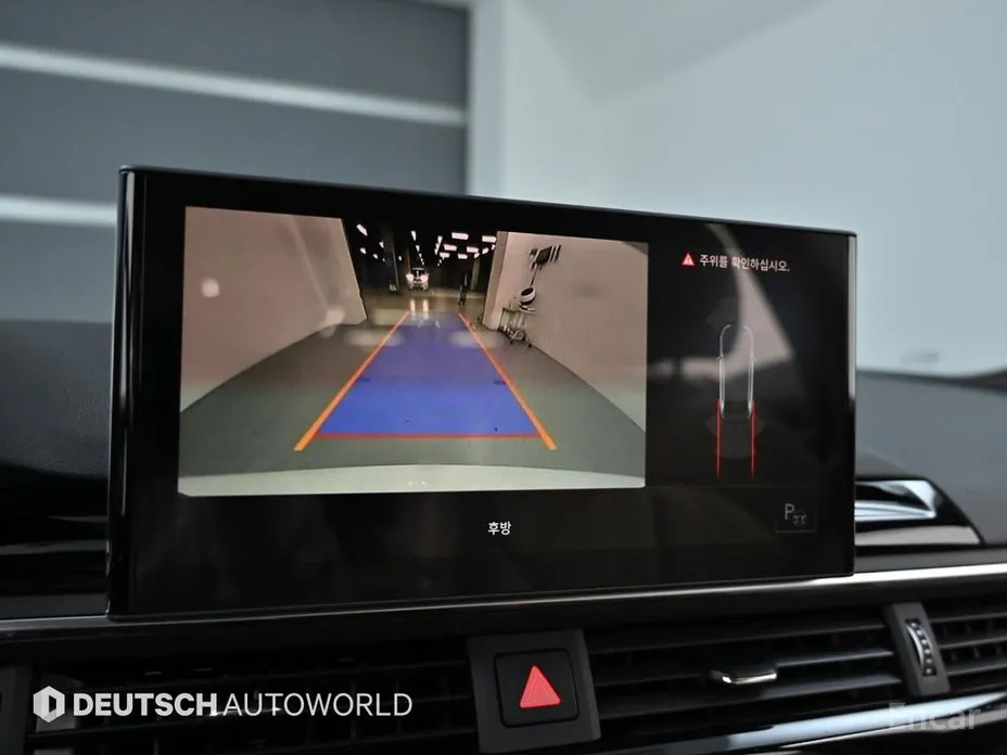 Фото 15 - Audi A4