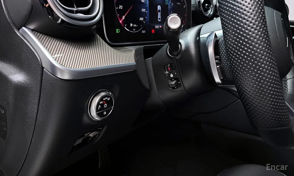 Фото 17 - Mercedes-Benz C-Class