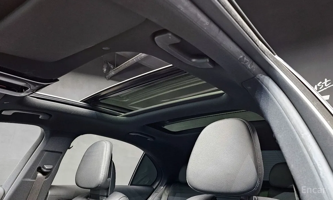 Фото 19 - Mercedes-Benz C-Class