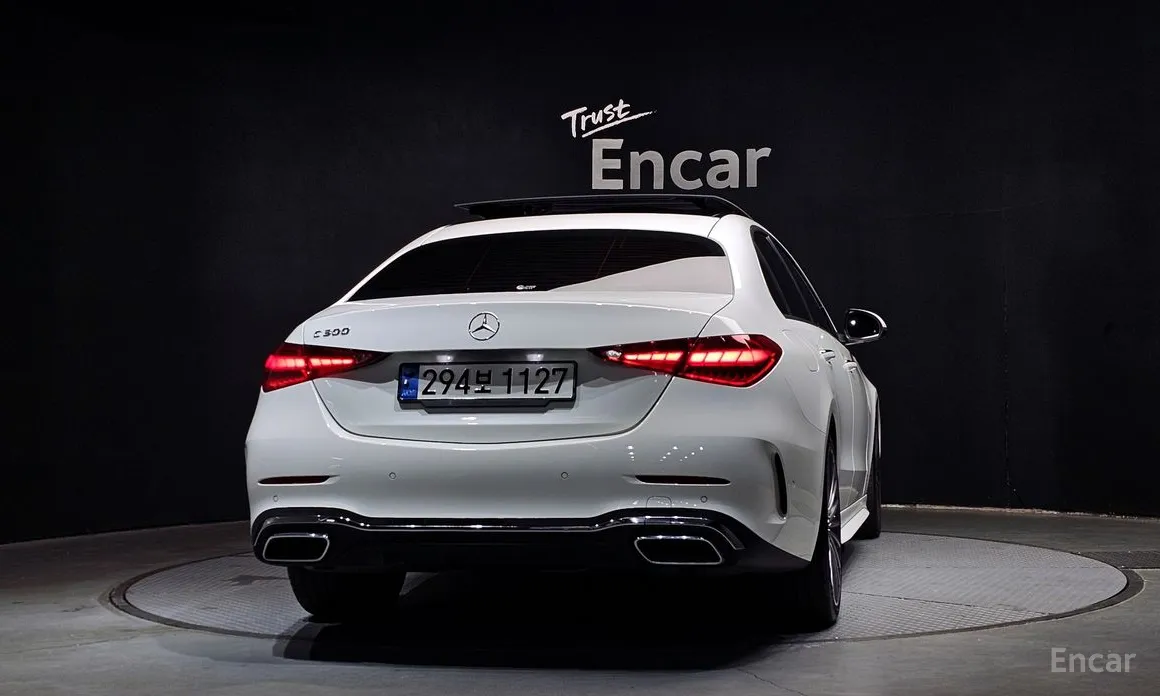 Фото 4 - Mercedes-Benz C-Class