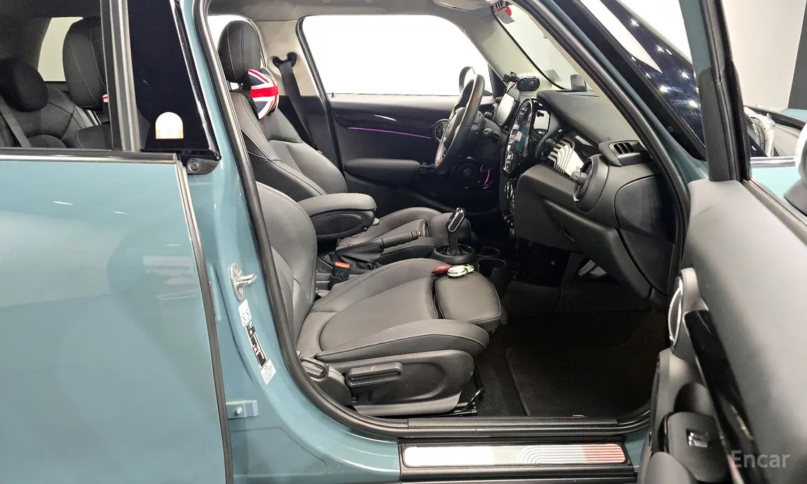 Фото 11 - Mini Cooper