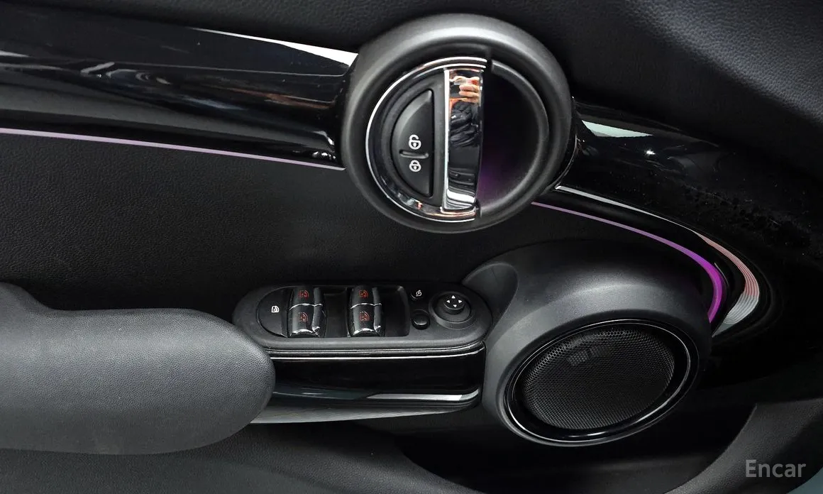 Фото 18 - Mini Cooper