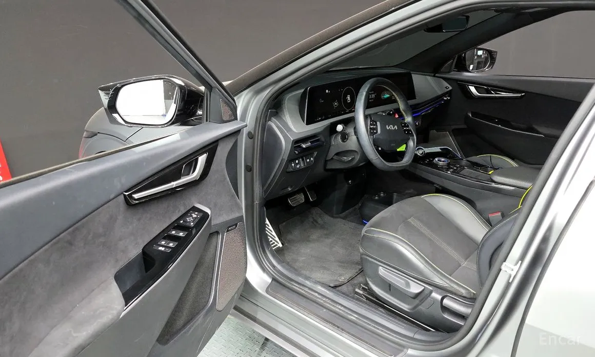 Фото 10 - Kia EV6