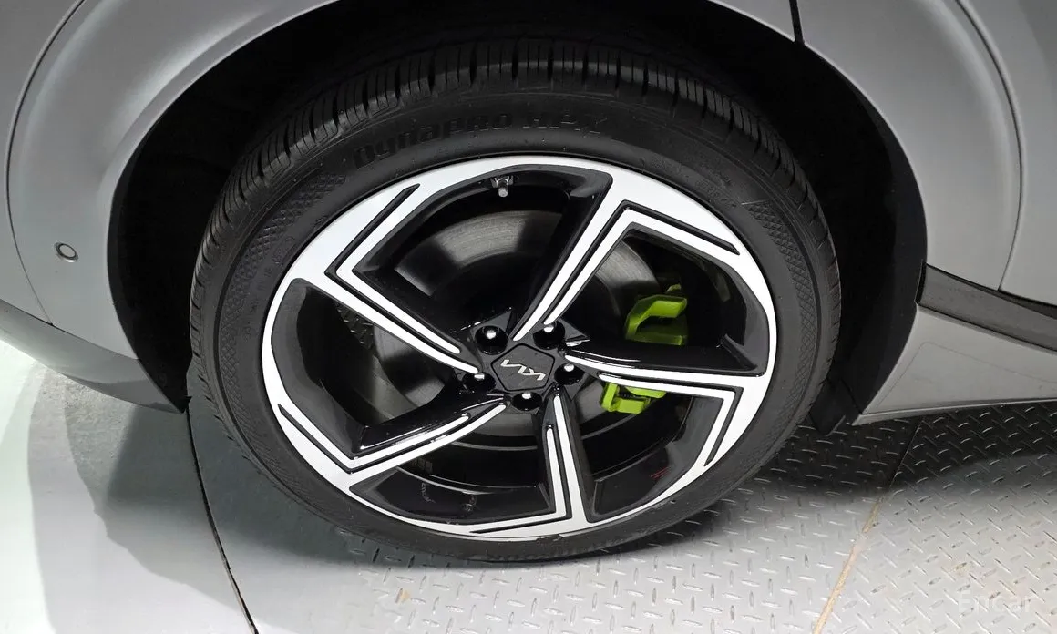 Фото 5 - Kia EV6