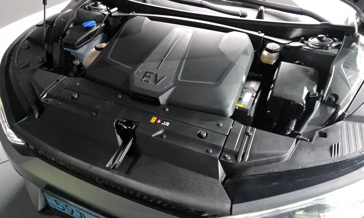 Фото 6 - Kia EV6