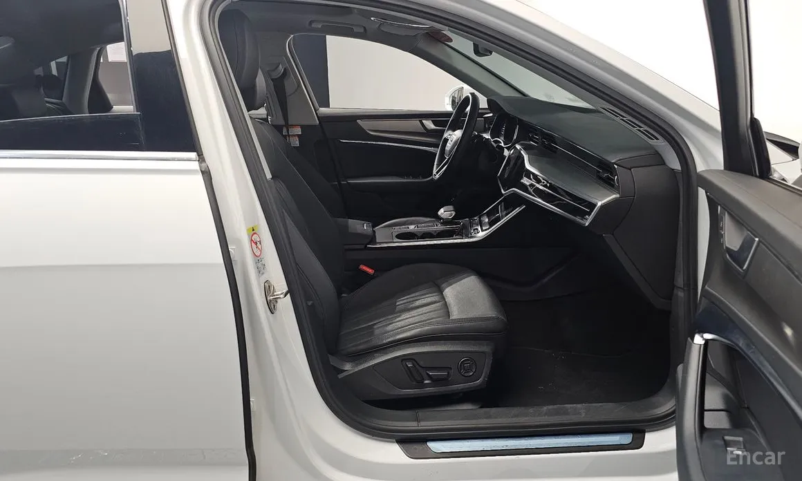 Фото 11 - Audi A6