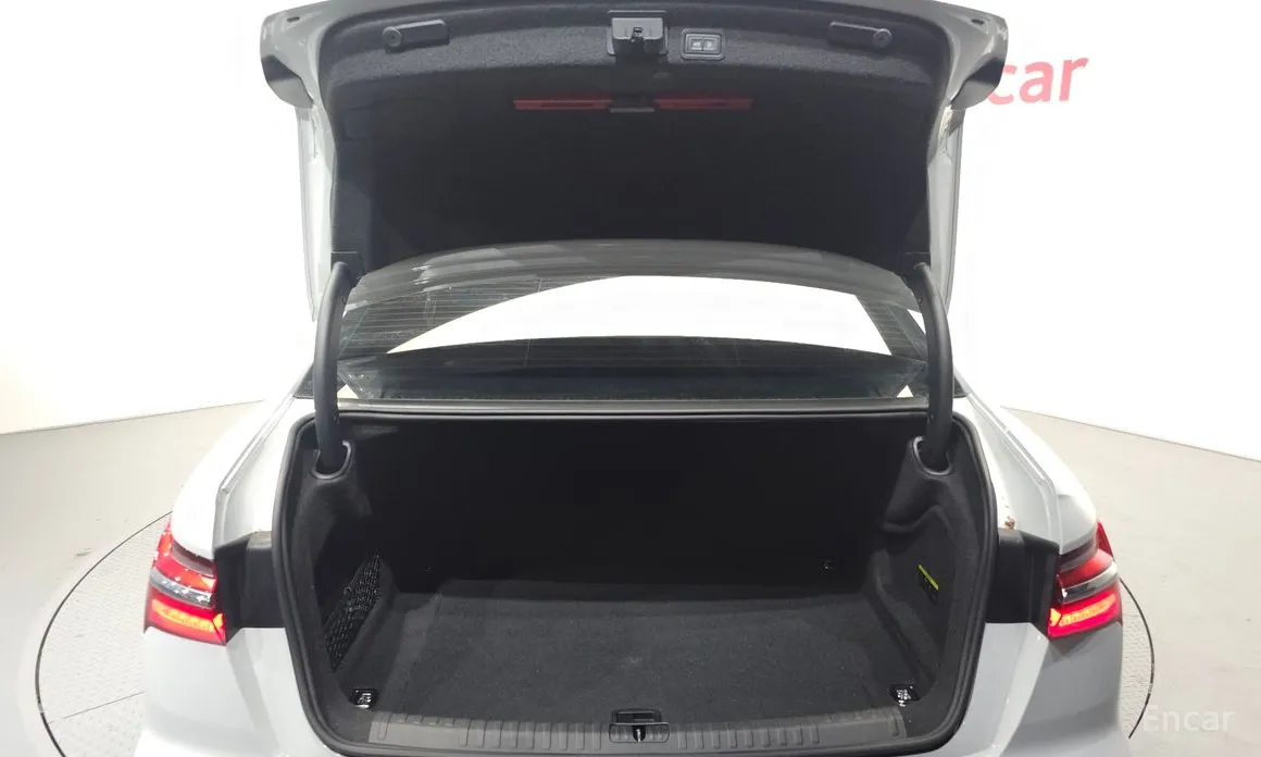 Фото 20 - Audi A6