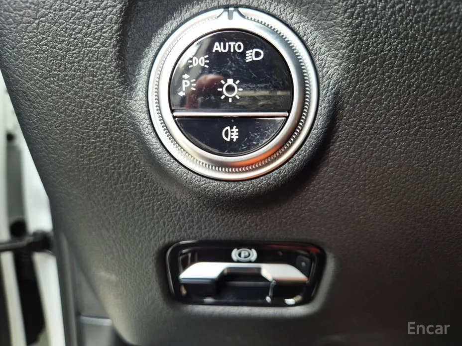 Фото 17 - Mercedes-Benz C-Class