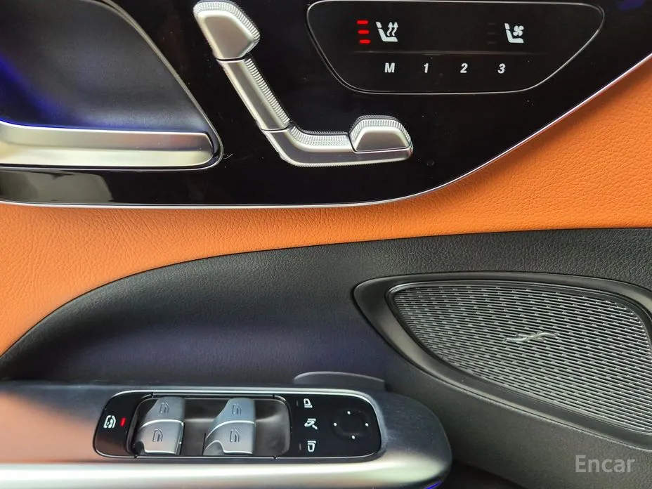 Фото 18 - Mercedes-Benz C-Class