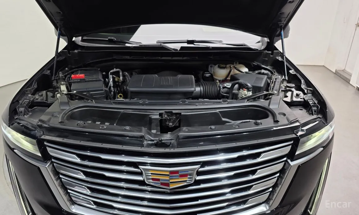 Фото 6 - Cadillac Escalade