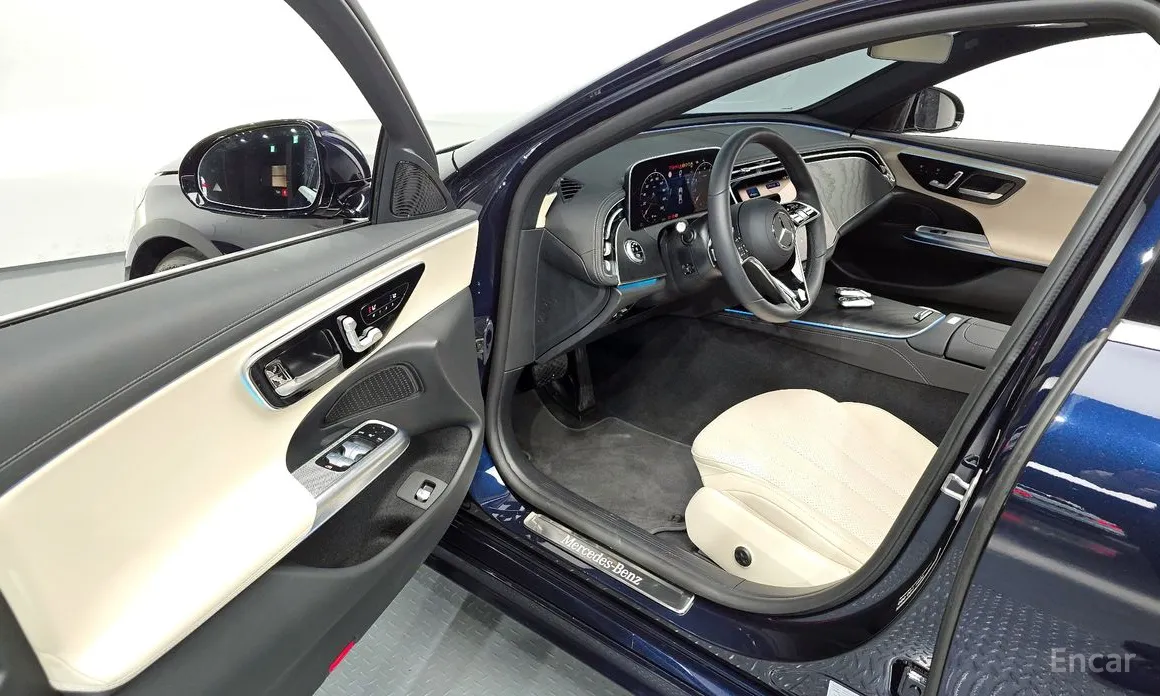 Фото 10 - Mercedes-Benz E-Class