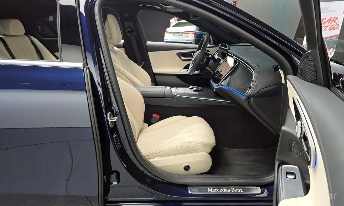 Фото 11 - Mercedes-Benz E-Class