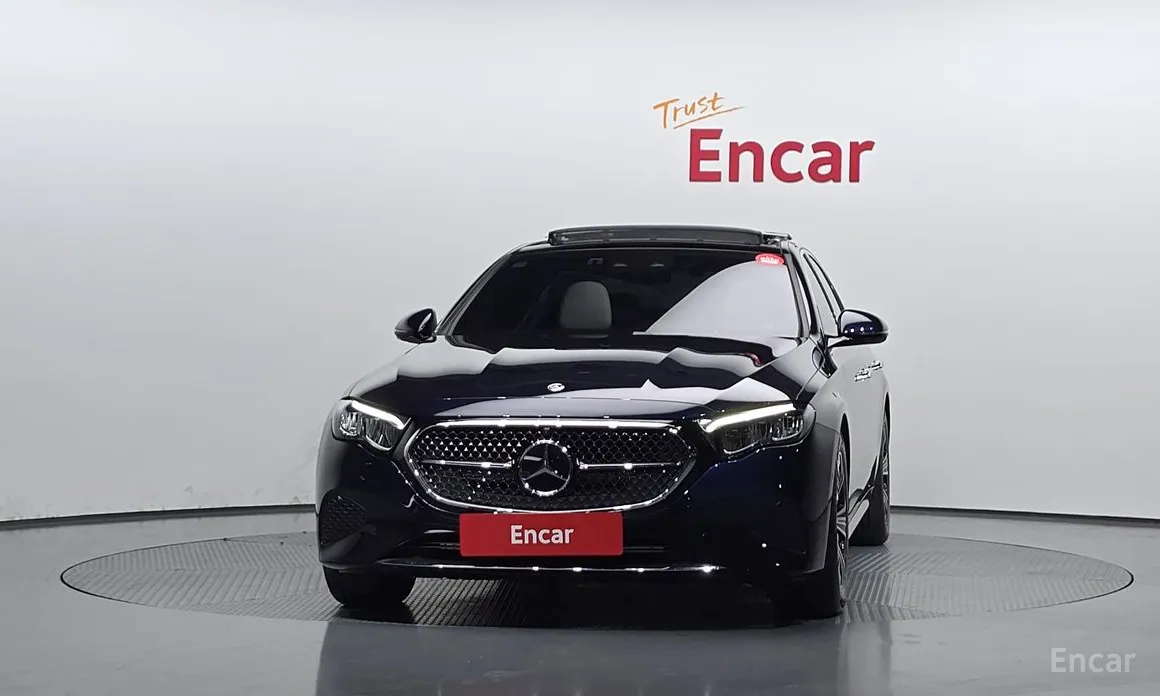 Фото 3 - Mercedes-Benz E-Class