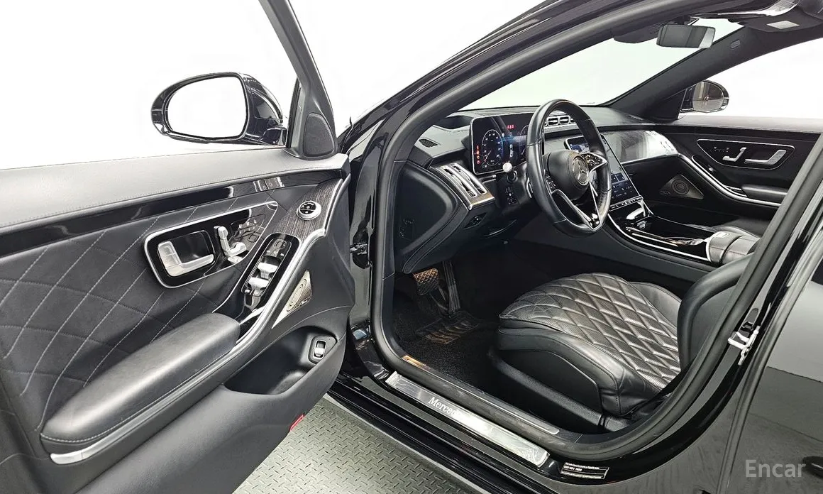 Фото 10 - Mercedes-Benz S-Class