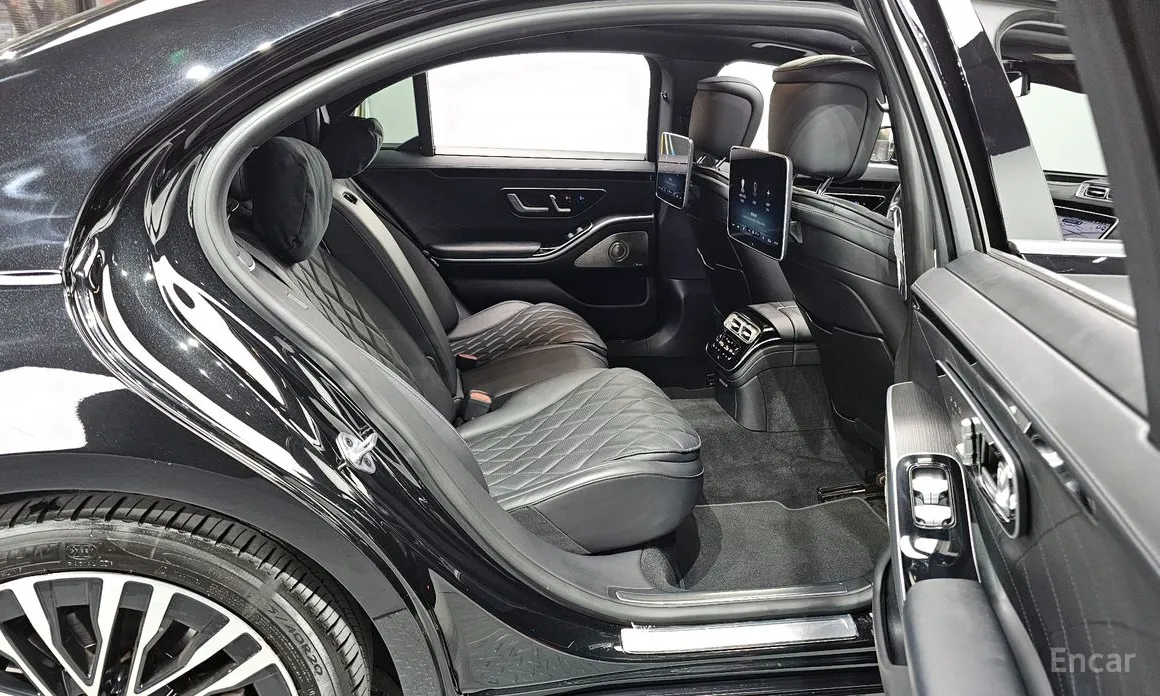 Фото 12 - Mercedes-Benz S-Class